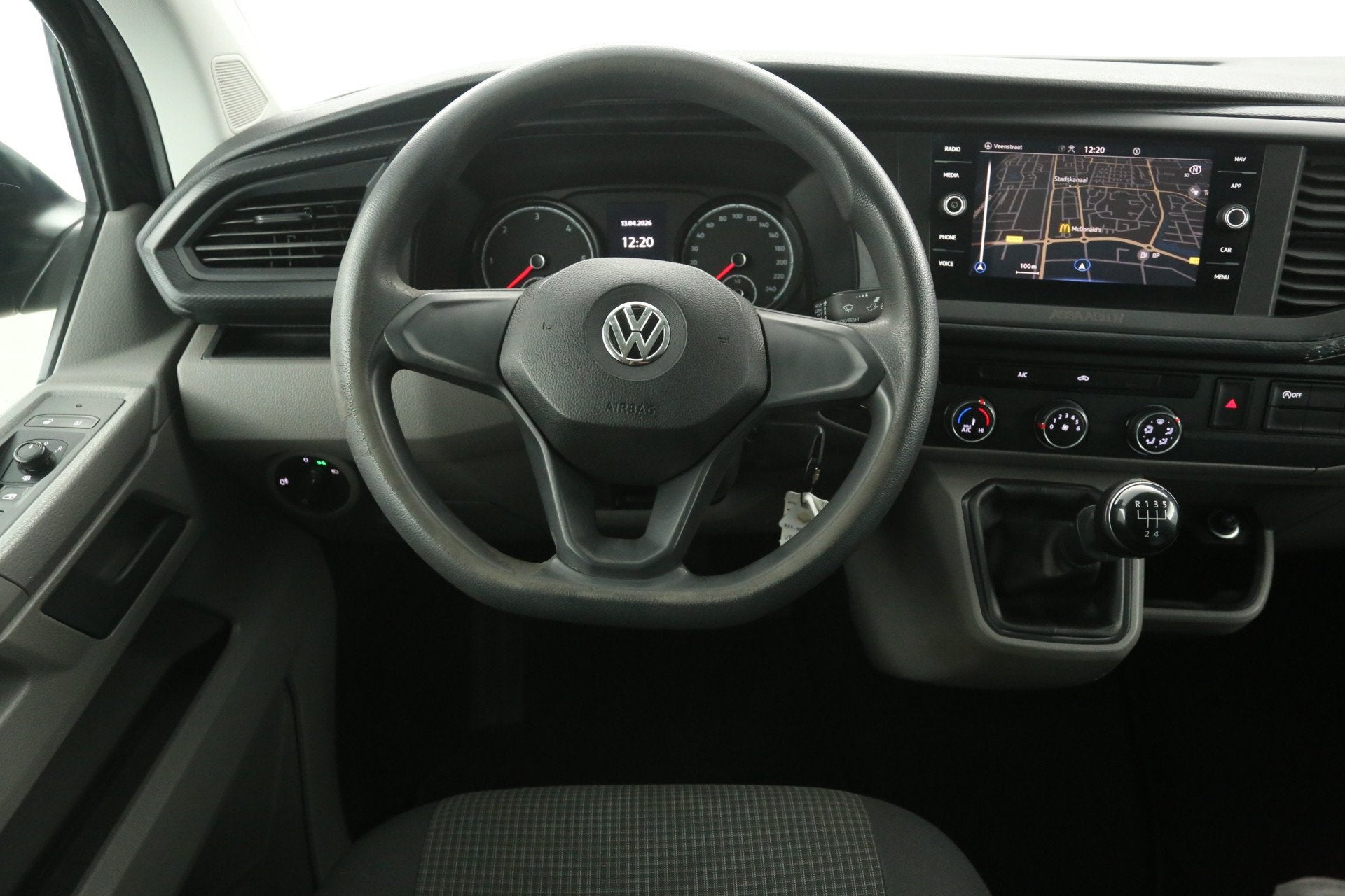 Volkswagen Transporter 2.0 TDI L2H1 | Airco | Cruise | Carpl, Auto's, Voorwielaandrijving, Stof, Gebruikt, Euro 6
