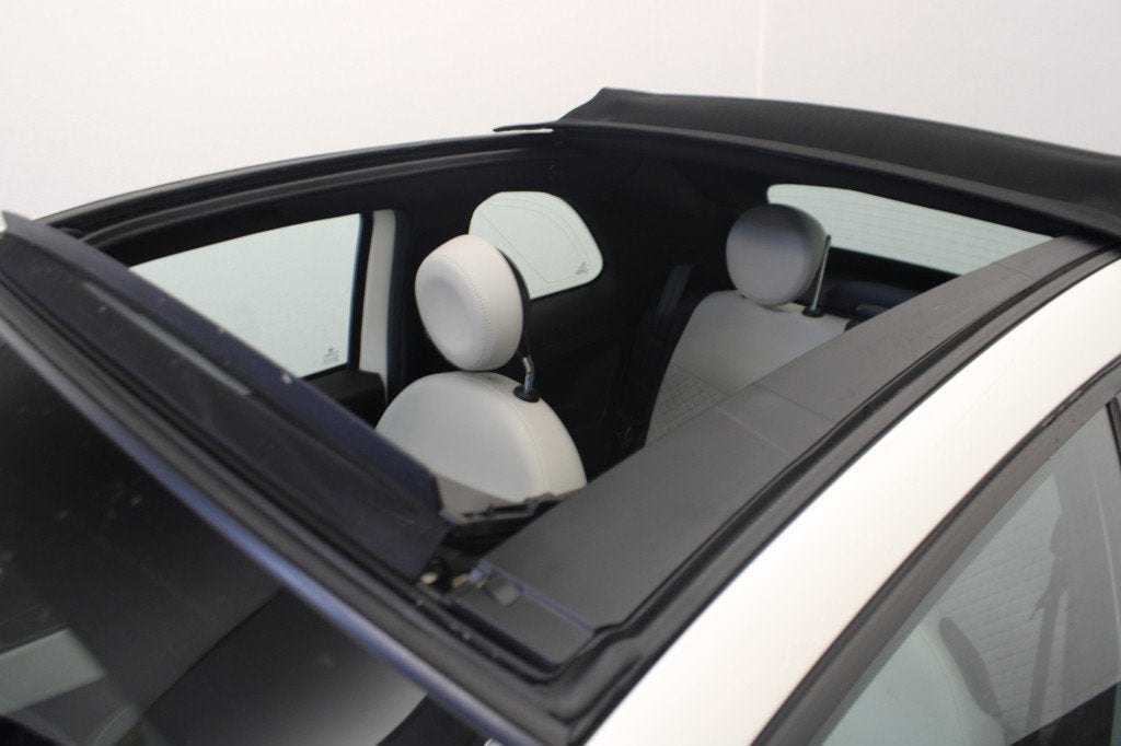 Fiat 500C 1.0 Hybrid Dolcevita (bj 2022), Cabriolet, 4 stoelen, Leder en Stof, Wit