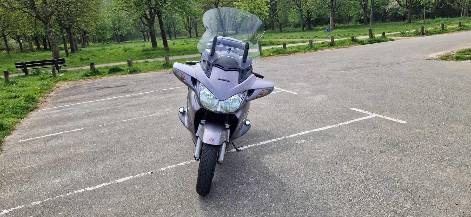 Honda Pan European ST1300 met handvatverwarming en topkoffer, Motoren, Motoren | Honda, Particulier, Toermotor