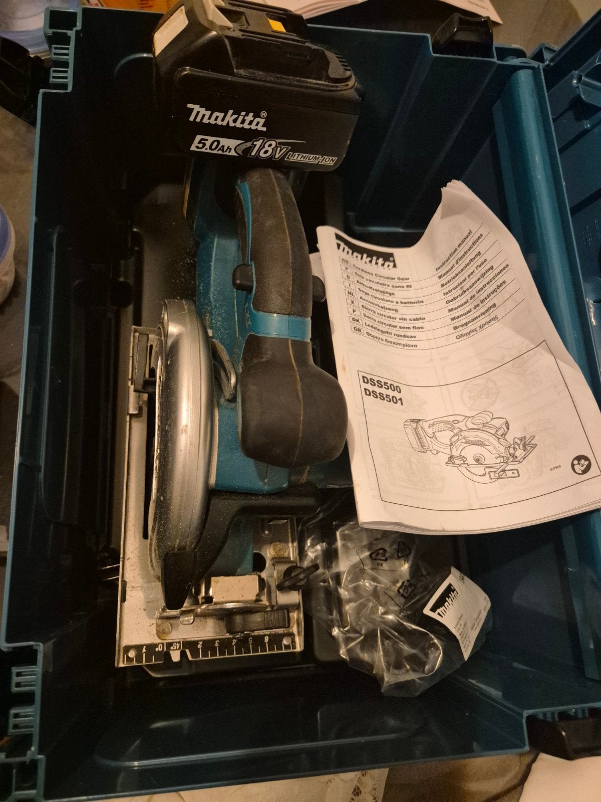 Makita DSS501ZJ Accu Cirkelzaag 18V (excl. accu), Gebruikt, Cirkelzaag, 600 tot 1200 watt, Ophalen of Verzenden