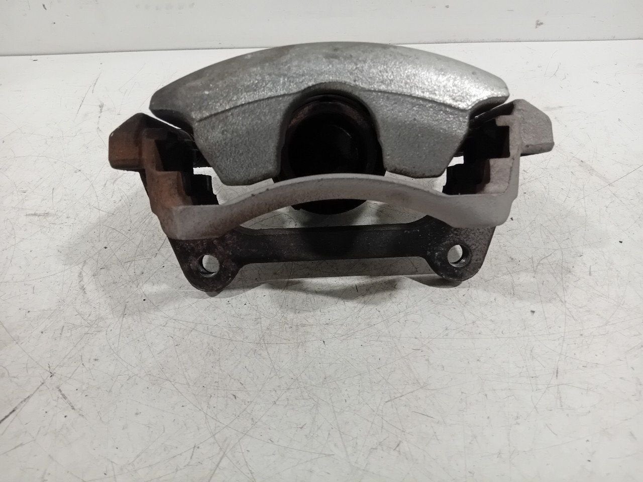 Remklauw links voor Audi A3, Auto-onderdelen, Onderdelen@venauto.nl, Van der Ven Autorecycling B.V., Gebruikt, Ettenseweg 76, 4706 PB Roosendaal, The Netherlands