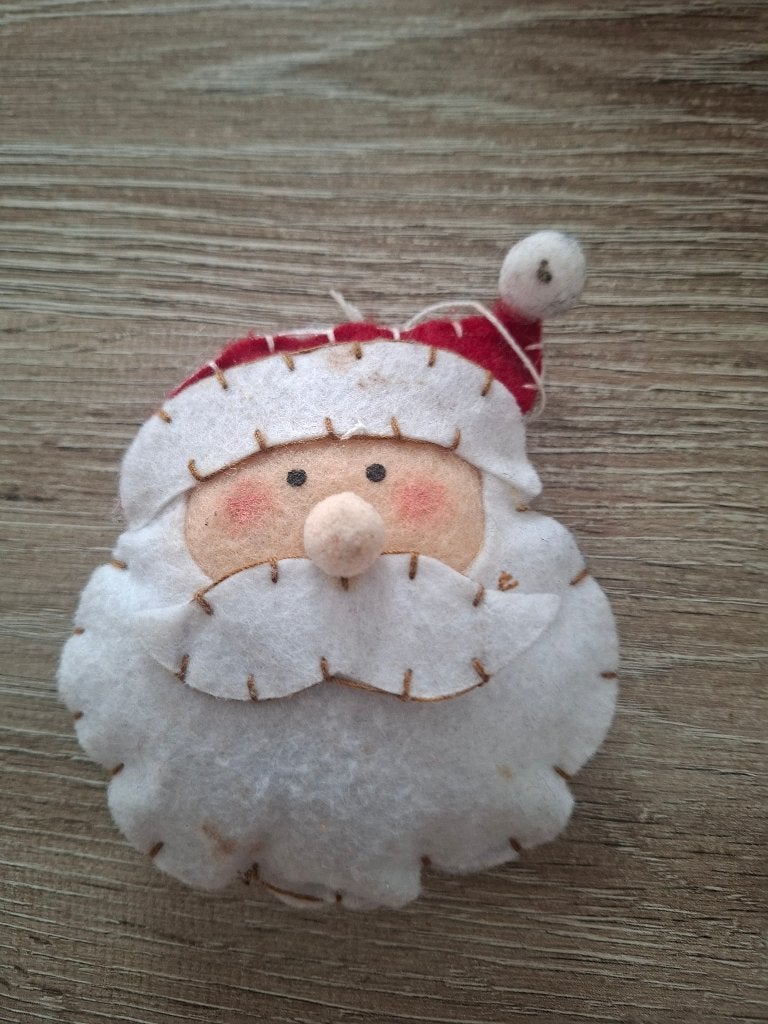 Kerstman van vilt 10x10cm  kerst, Ophalen of Verzenden, Zo goed als nieuw