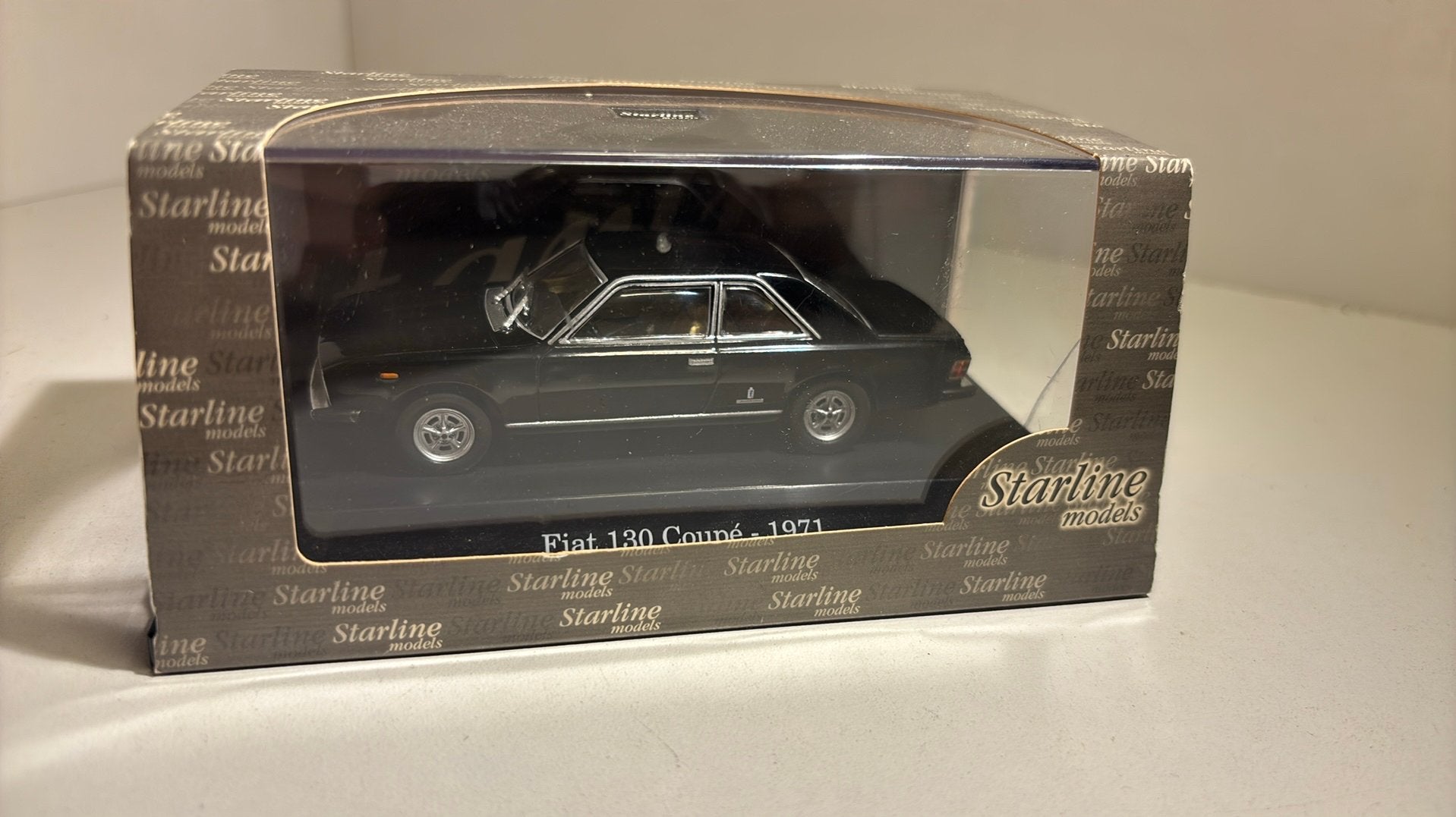Fiat 130 coupe 1971 starline 1.43