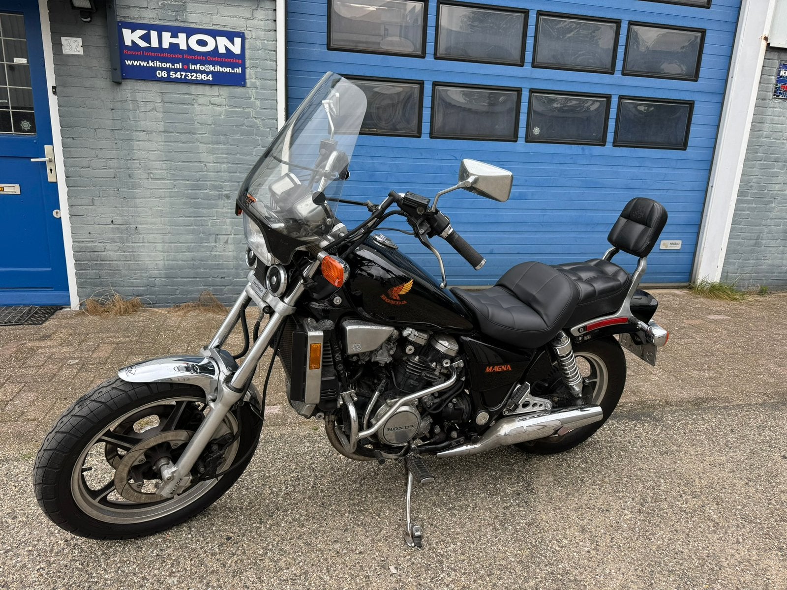 MAGNA 700 1985 IN ONDERDELEN TE KOOP, Ophalen