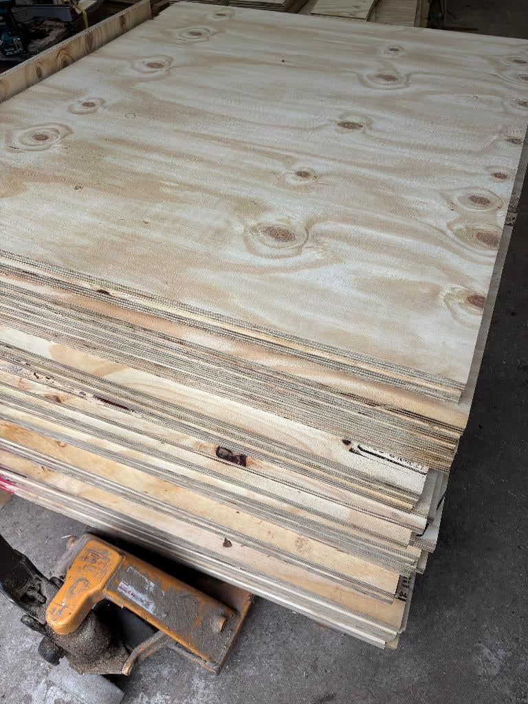 Multiplex 122x115cm en 18mm dikte, Ophalen, Nieuw, Multiplex, Minder dan 20 mm