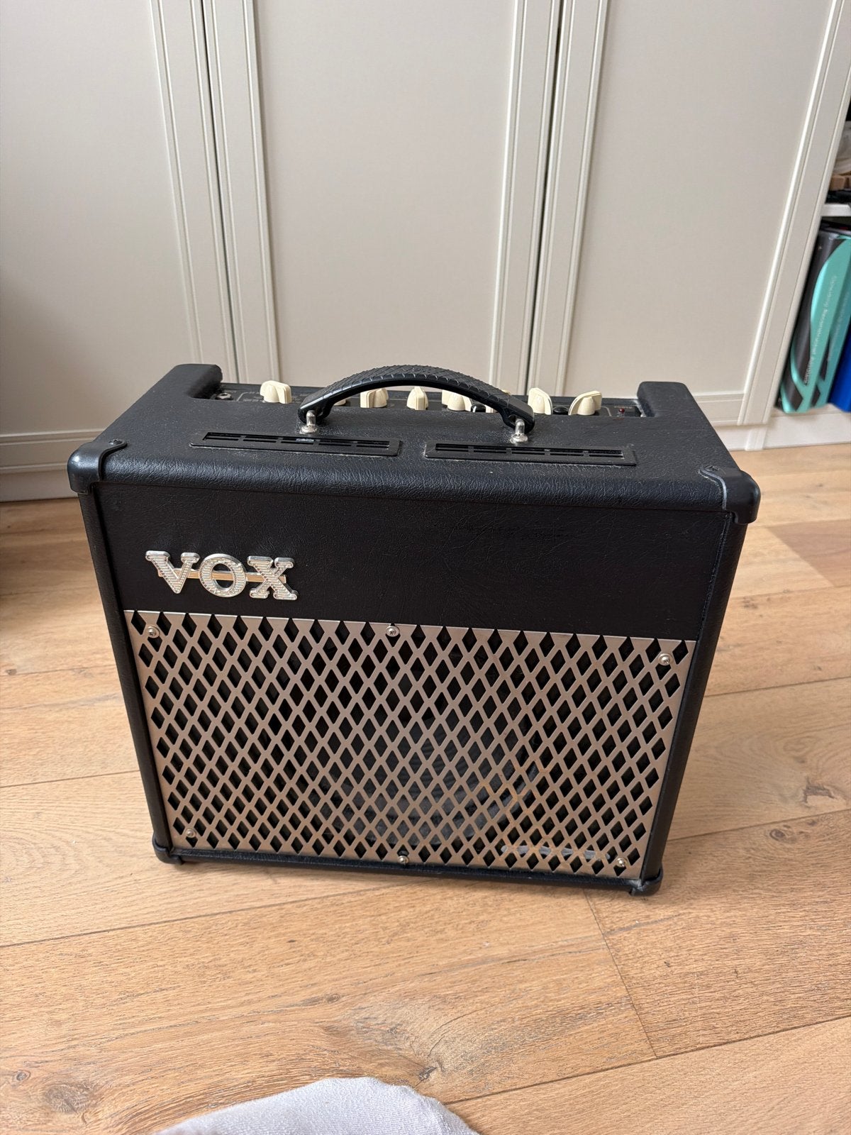 VOX VT30 Valvetronix Gitaarversterker – 30W – goede staat, Muziek en Instrumenten, Versterkers | Bas en Gitaar, Ophalen of Verzenden