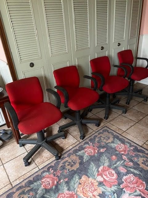 4 bureaustoelen met ronde tafel, Ophalen, Gebruikt, Zwart