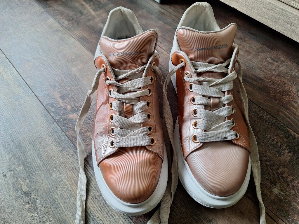 Alexander McQueen sneakers, maat 40., Ophalen of Verzenden, Sneakers of Gympen, Roze, Gedragen