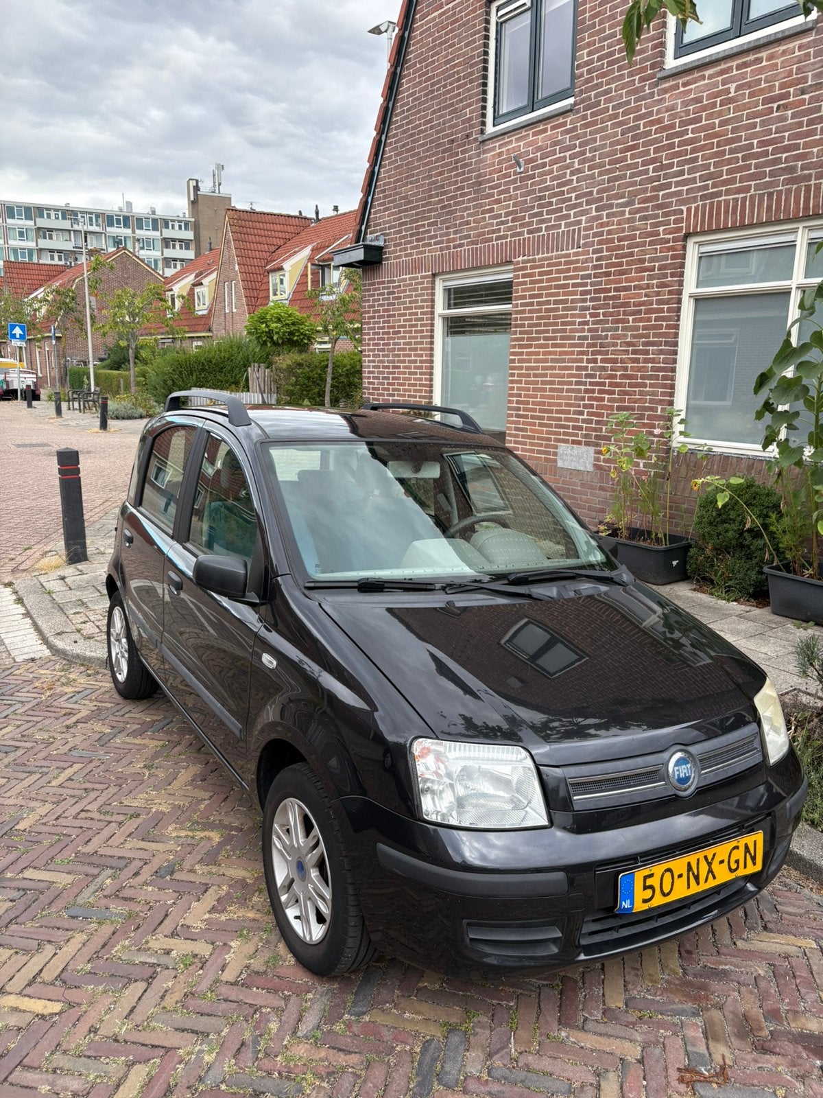 Fiat Panda 1.2, Carplay, Extra Winterbanden, Clima, Voorwielaandrijving, Stof, Zwart, Origineel Nederlands