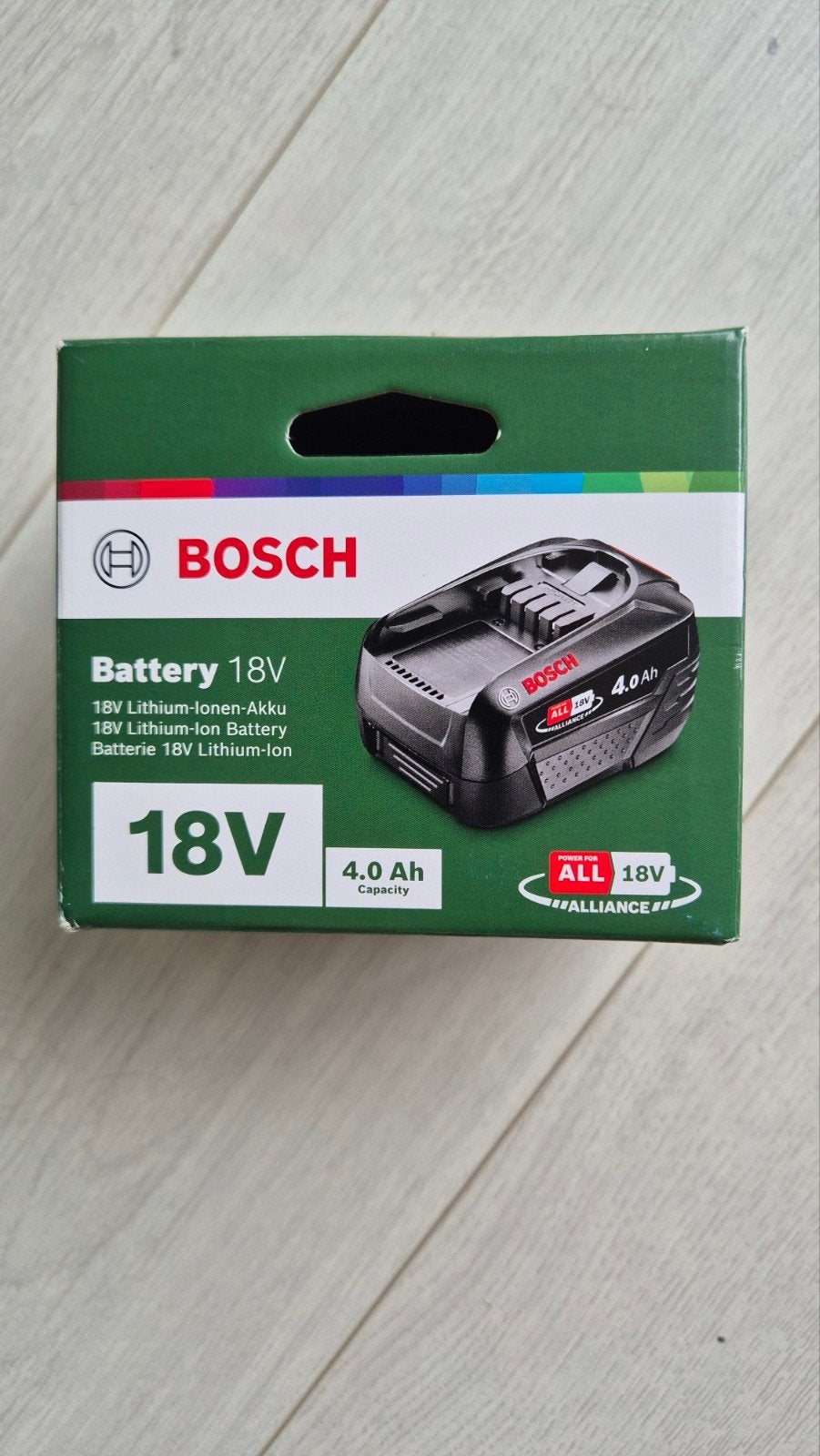 Nieuwe Bosch 18V 4.0Ah Accu in dichte verpakking, Doe-het-zelf en Verbouw, Gereedschap | Boormachines, Ophalen of Verzenden, Nieuw