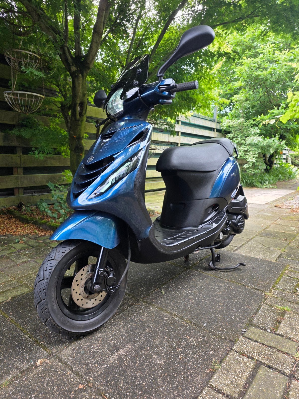 Piaggio Zip BROM 2020 7000km! (Scooter geel kenteken), Fietsen en Brommers, Brommeronderdelen | Scooters, Ophalen, Zo goed als nieuw