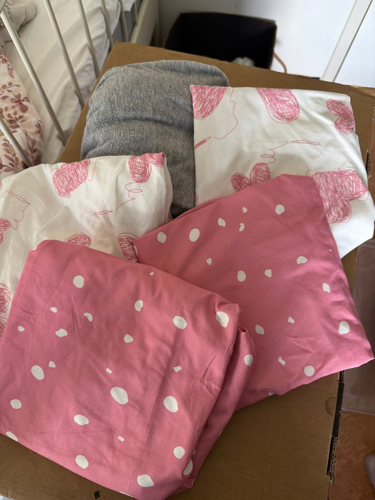 Roze dekbedovertrek met stippen en kussenslopen, Gebruikt, Dekbedovertrek, Katoen, Ophalen of Verzenden