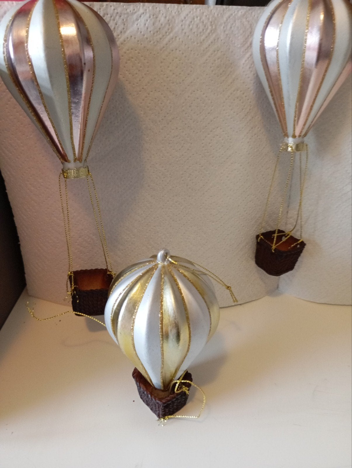 Ornamenten 6 Kersthangers luchtballon nu alles 15€., Ophalen of Verzenden, Nieuw