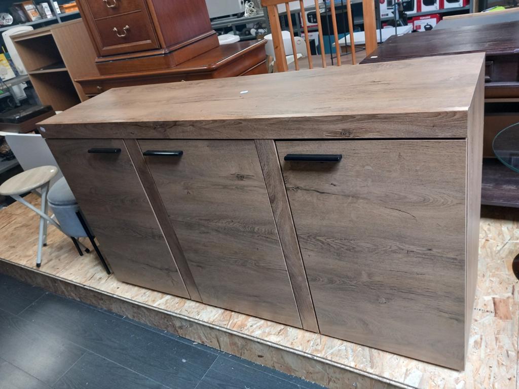 Moderne dressoir met 3 deuren en planken, Ophalen, 100 tot 150 cm, Modern, 25 tot 50 cm