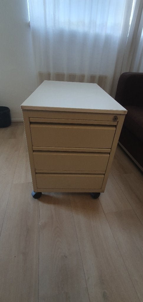 Stalen kastje, Huis en Inrichting, Kasten | Ladekasten, Ophalen, Minder dan 50 cm, Gebruikt, 3 of 4 laden
