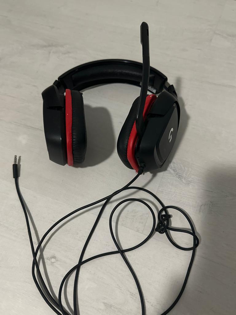 Logitech G332 Gaming Headset - Zwart/Rood, Ophalen of Verzenden, Gebruikt, Overige merken