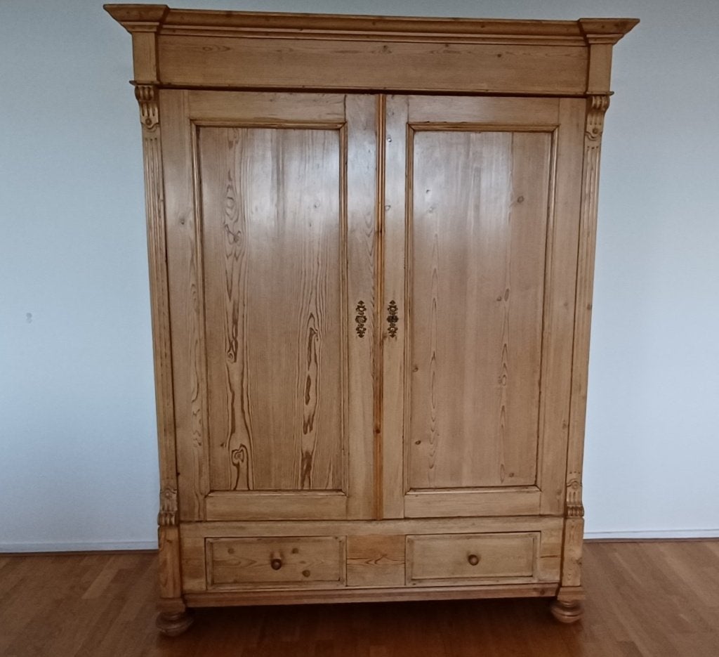 Grenenkast, Ophalen