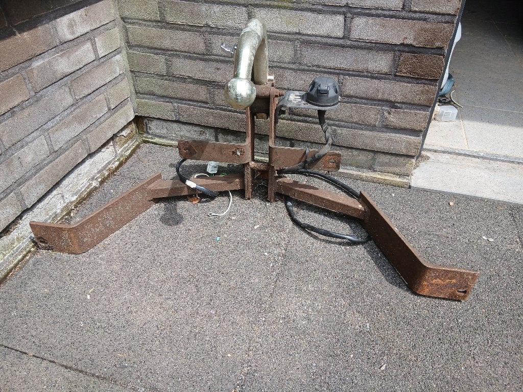 Trekhaak met afneembare kogel Daihatsu Cuore 2007-2012, Auto-onderdelen, Ophalen, Gebruikt