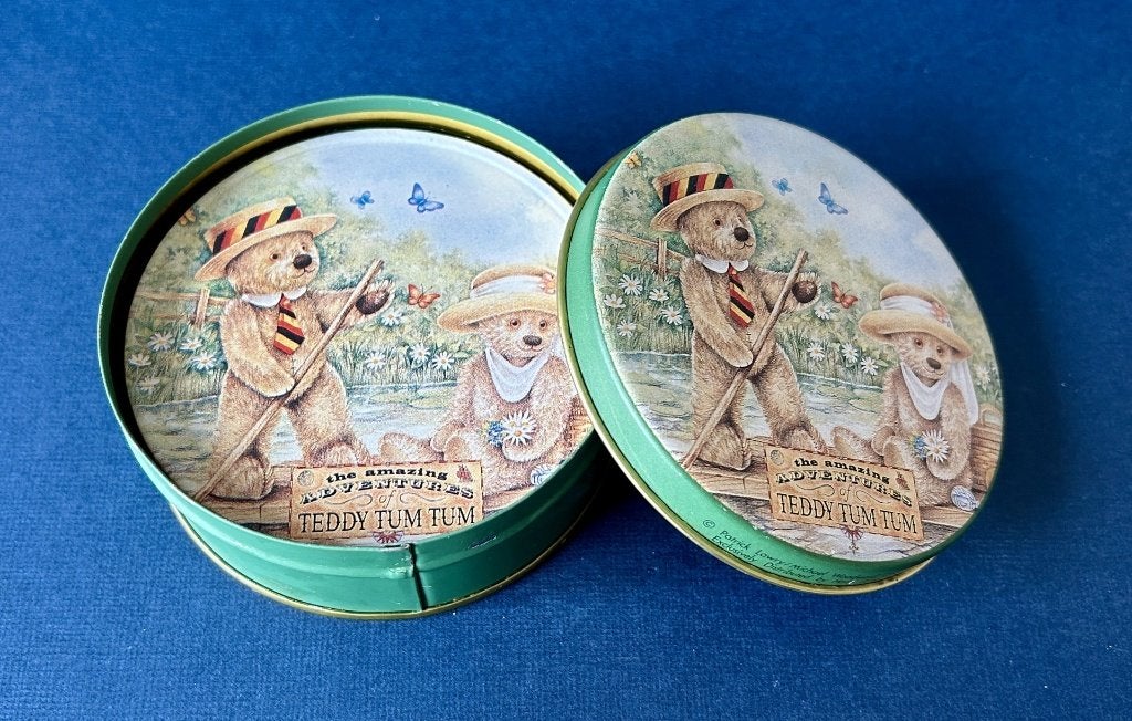 Vintage blik met zes onderzetters Teddy Tum Tum, Glasonderzetter, Ophalen of Verzenden, Zo goed als nieuw, Met opbergdoos