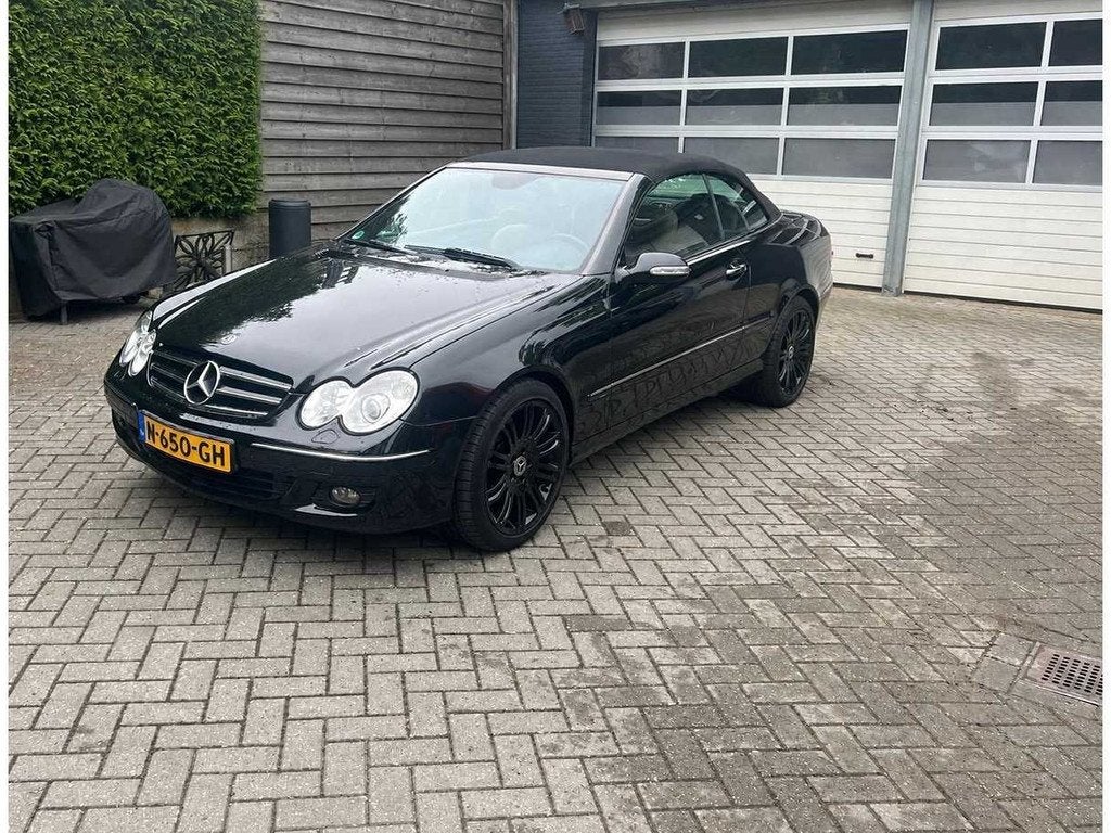 Mercedes-Benz - 2008 - CLK-klasse Cabrio - 280 Elegance - Pe, Auto's, Mercedes-Benz, Gebruikt, Cabriolet, Bedrijf, 93 €/maand