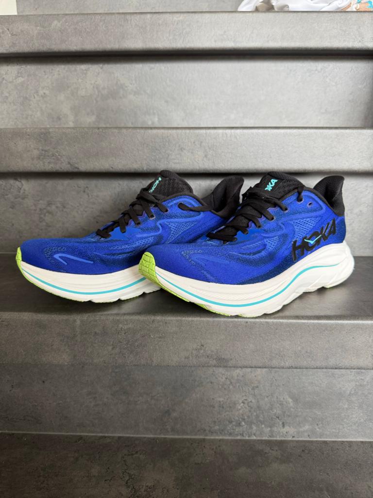 Hoka Clifton 10 Heren hardloopschoenen maat 44 2/3 (10.5 US), Overige merken, Hardloopschoenen, Ophalen of Verzenden, Zo goed als nieuw