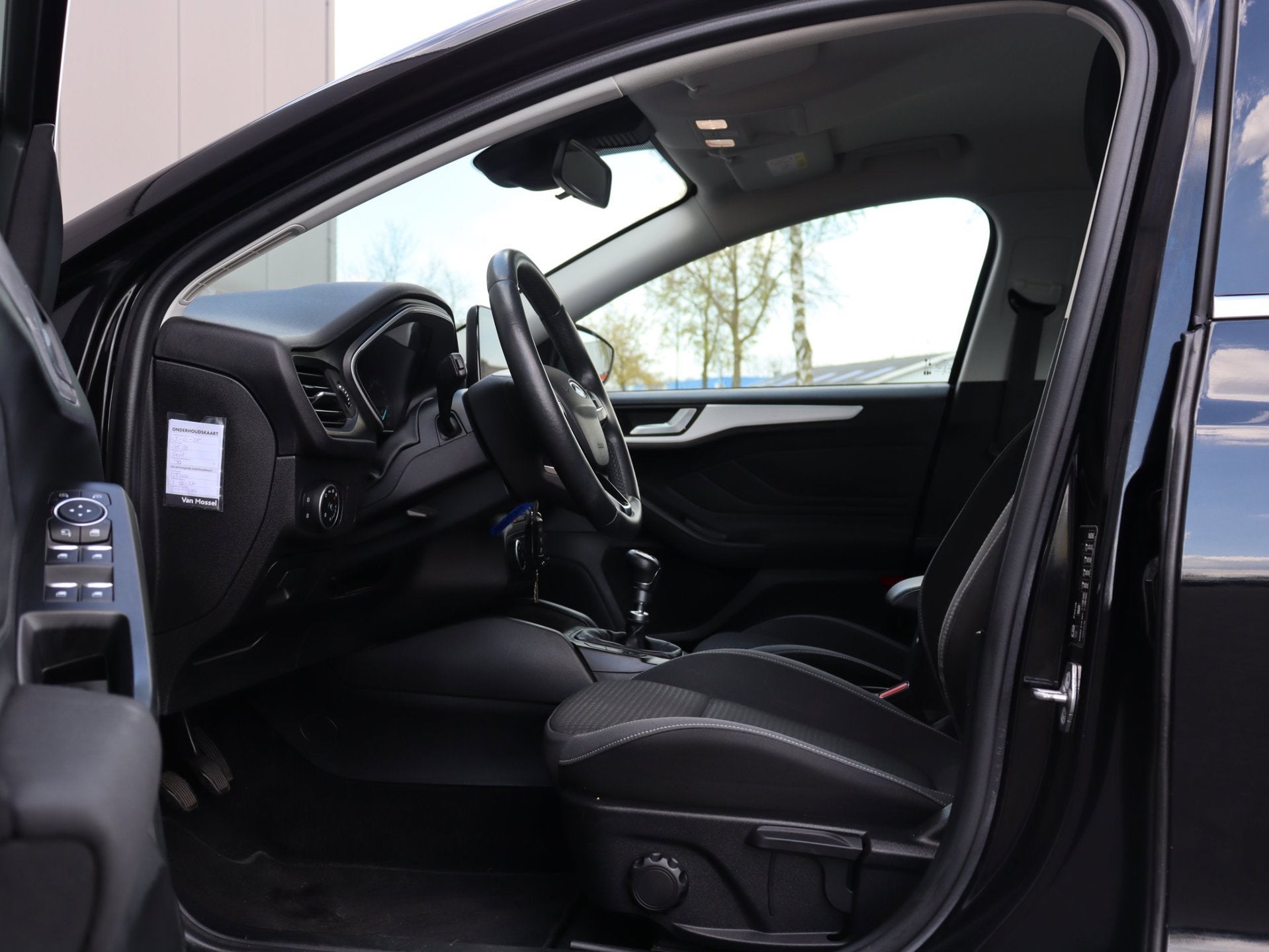 Foto 9 van Ford Focus Wagon 1.0 EcoBoost Trend Edition Business
