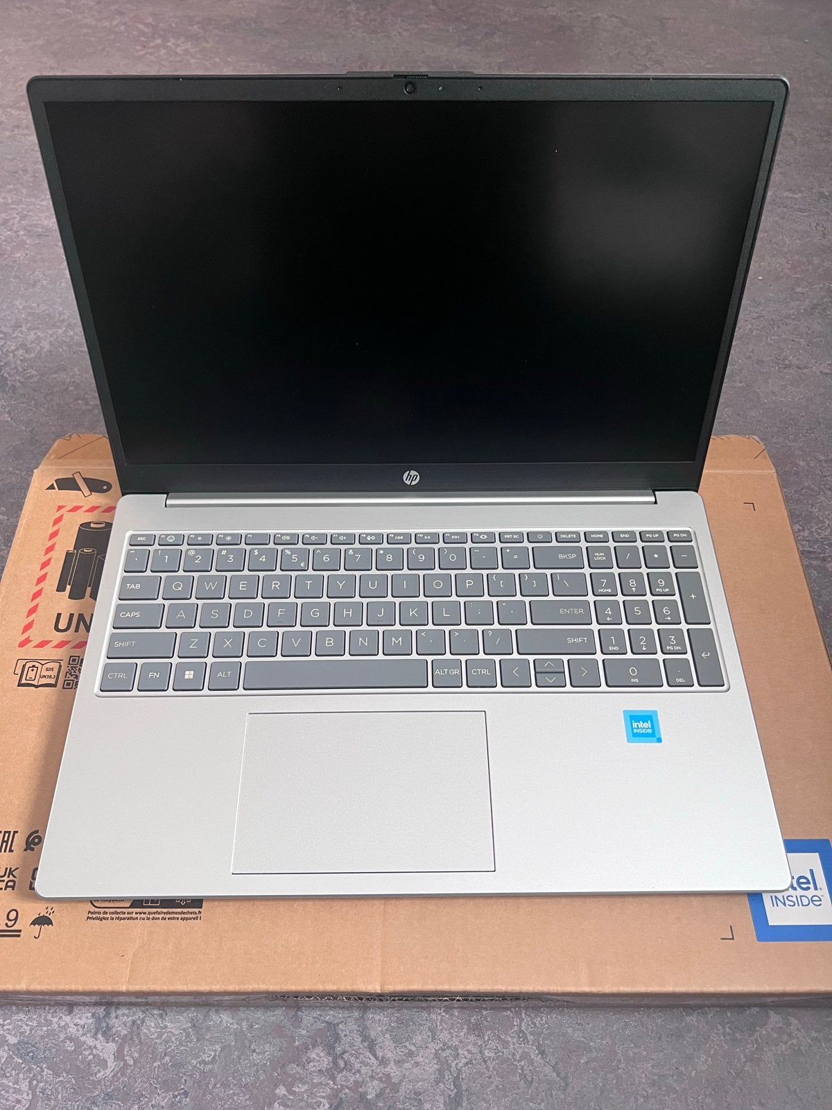 HP Laptop 15-fd0802nd - Nieuwstaat, Intel N100, 4GB RAM, Computers en Software, Ophalen, Minder dan 4 GB, Minder dan 2 Ghz, Zo goed als nieuw