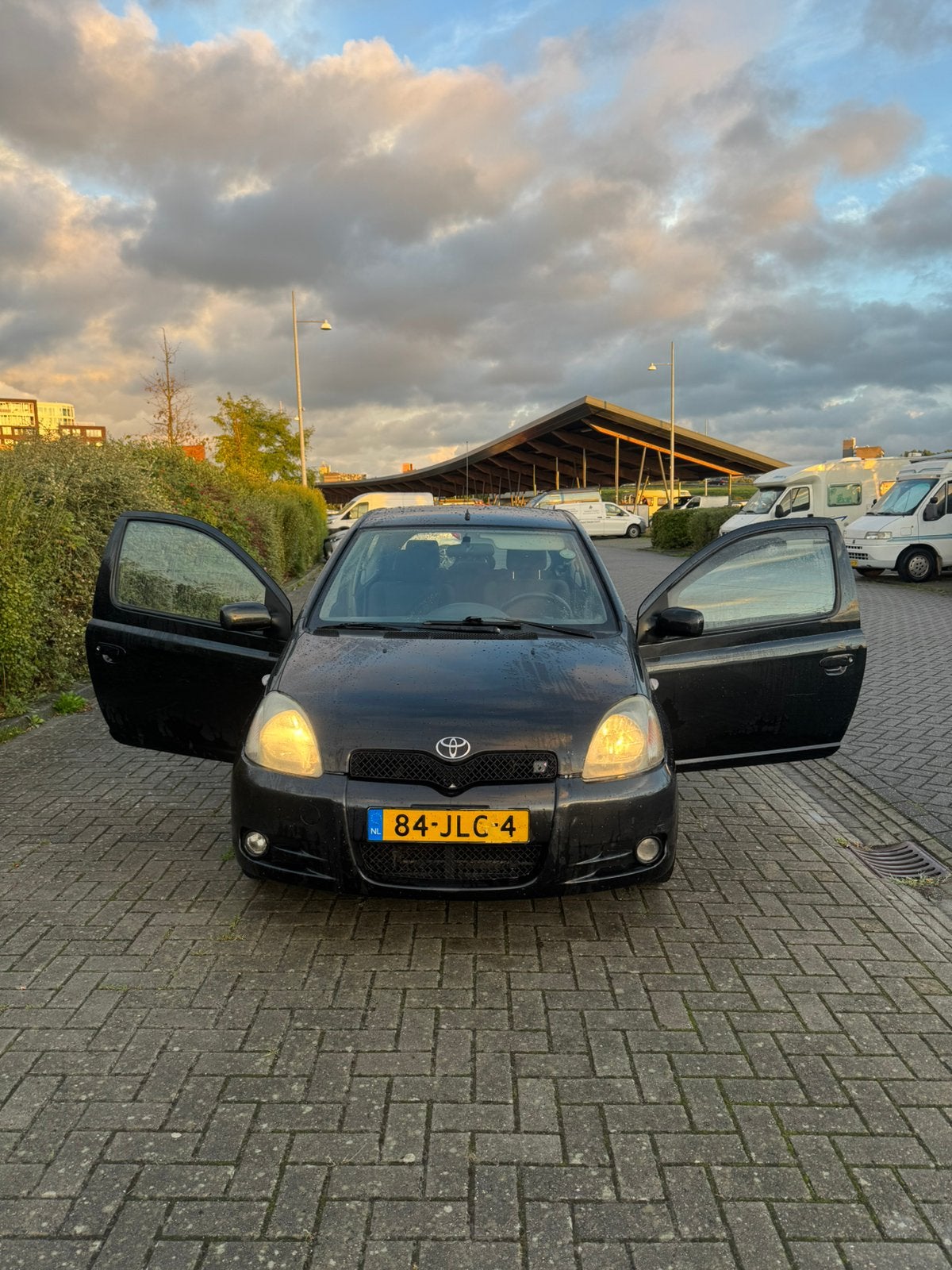 Toyota Yaris 1.5 16V Vvti 3DR T Sport 2001 Zwart AIRCO, Auto's, Toyota, Voorwielaandrijving, 1497 cc, USB, 4 cilinders