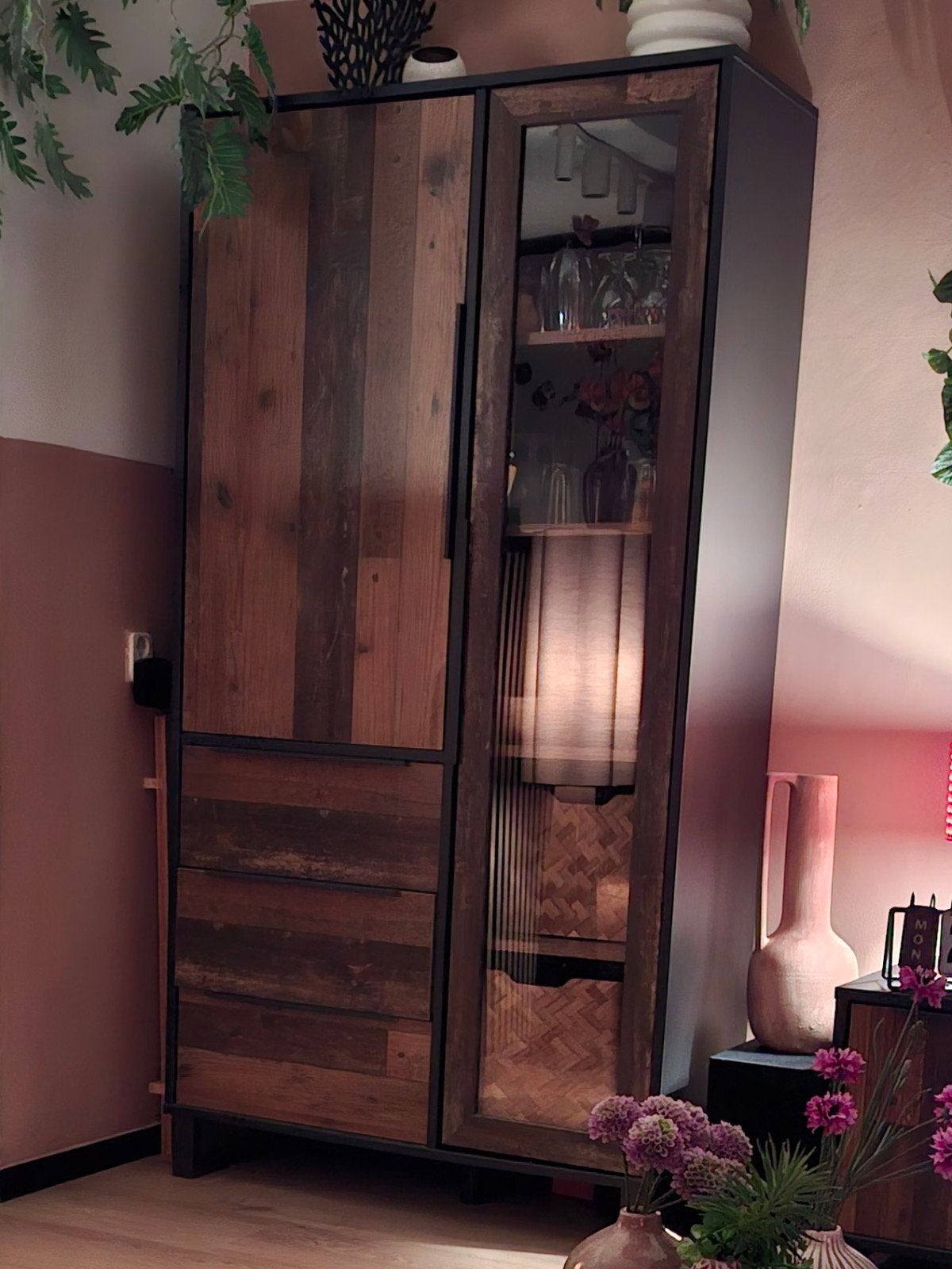 1 mooie wandkasten en tv meubel, Huis en Inrichting, Ophalen, 25 tot 50 cm, 150 tot 200 cm, Minder dan 100 cm