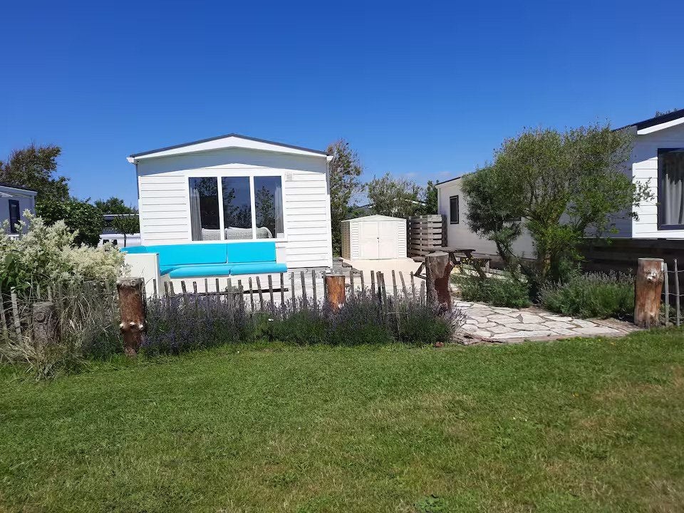 Chalet te koop NoordHolland 1 km van zee, zwembad, Huizen en Kamers, Chalet, Noord-Holland, 2 slaapkamers