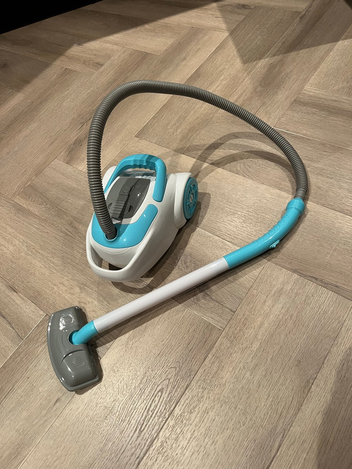 Leuke speelgoed stofzuiger met realistische geluiden, Ophalen, Gebruikt, Jongen of Meisje