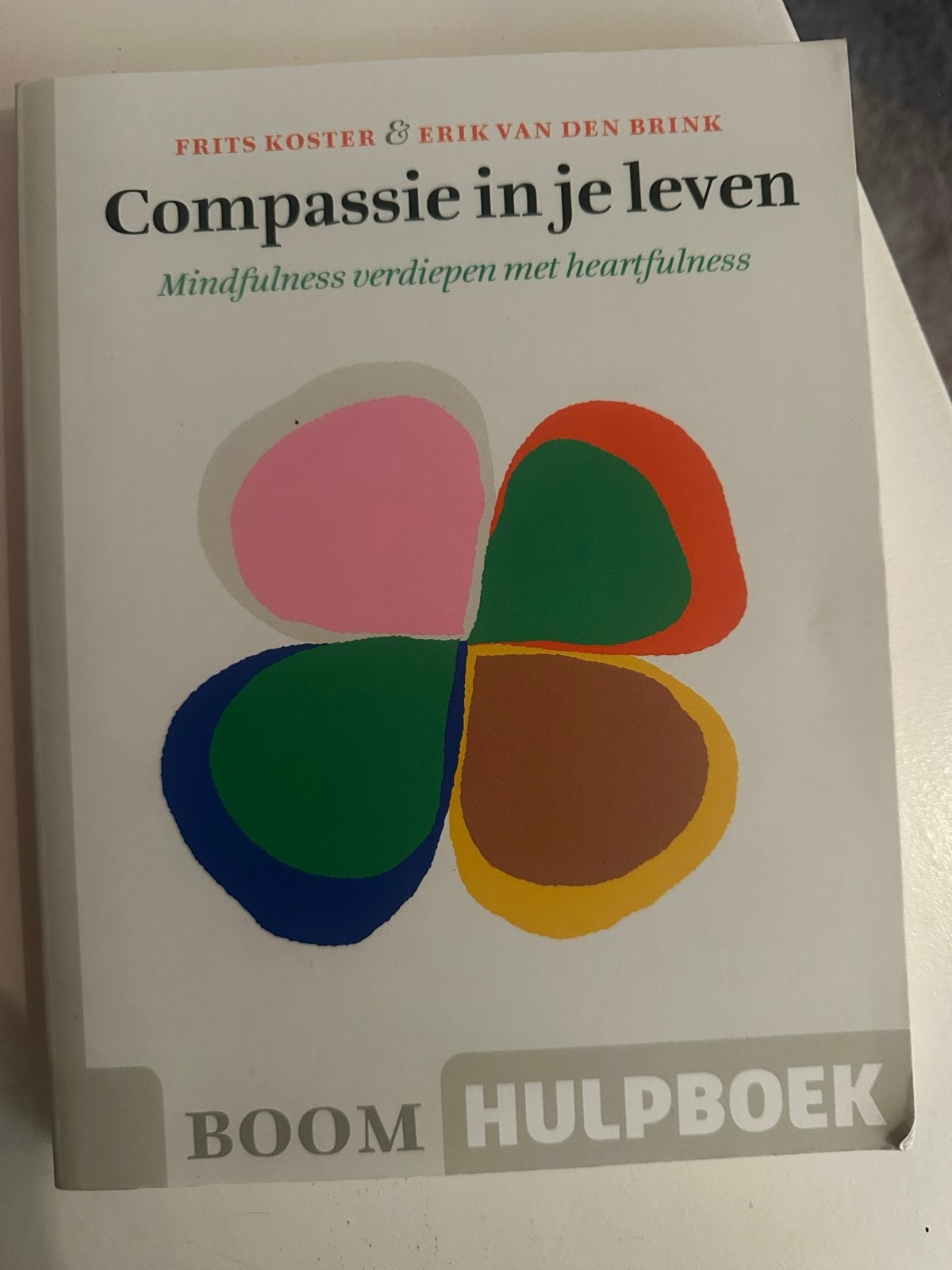 Compassie in je leven: Mindfulness verdiepen met heartfulnes, Boeken, Ophalen of Verzenden, Zo goed als nieuw, Meditatie of Yoga