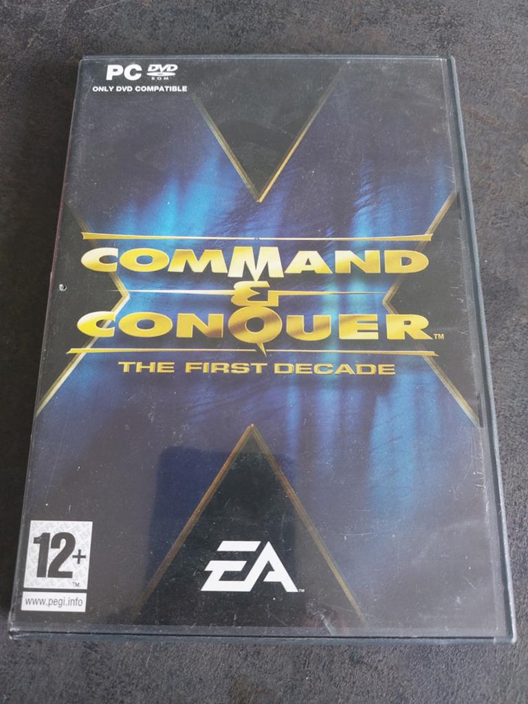 Command conquer the first decade pc, 1 speler, Ophalen of Verzenden, Zo goed als nieuw, Strategie en Constructie