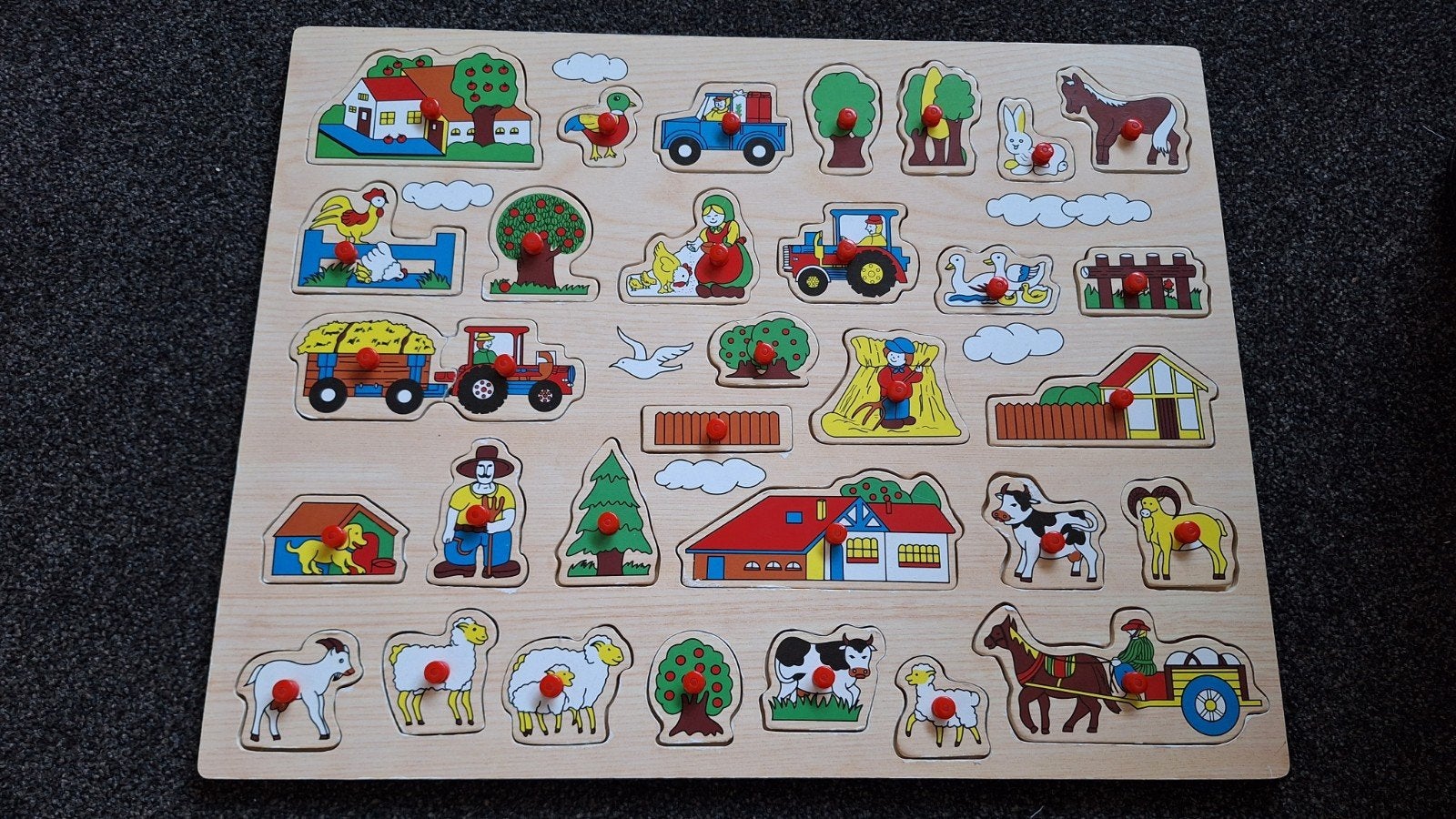 Grote houten boerderij puzzel met noppen, 2 tot 4 jaar, Gebruikt, 10 tot 50 stukjes, Ophalen of Verzenden