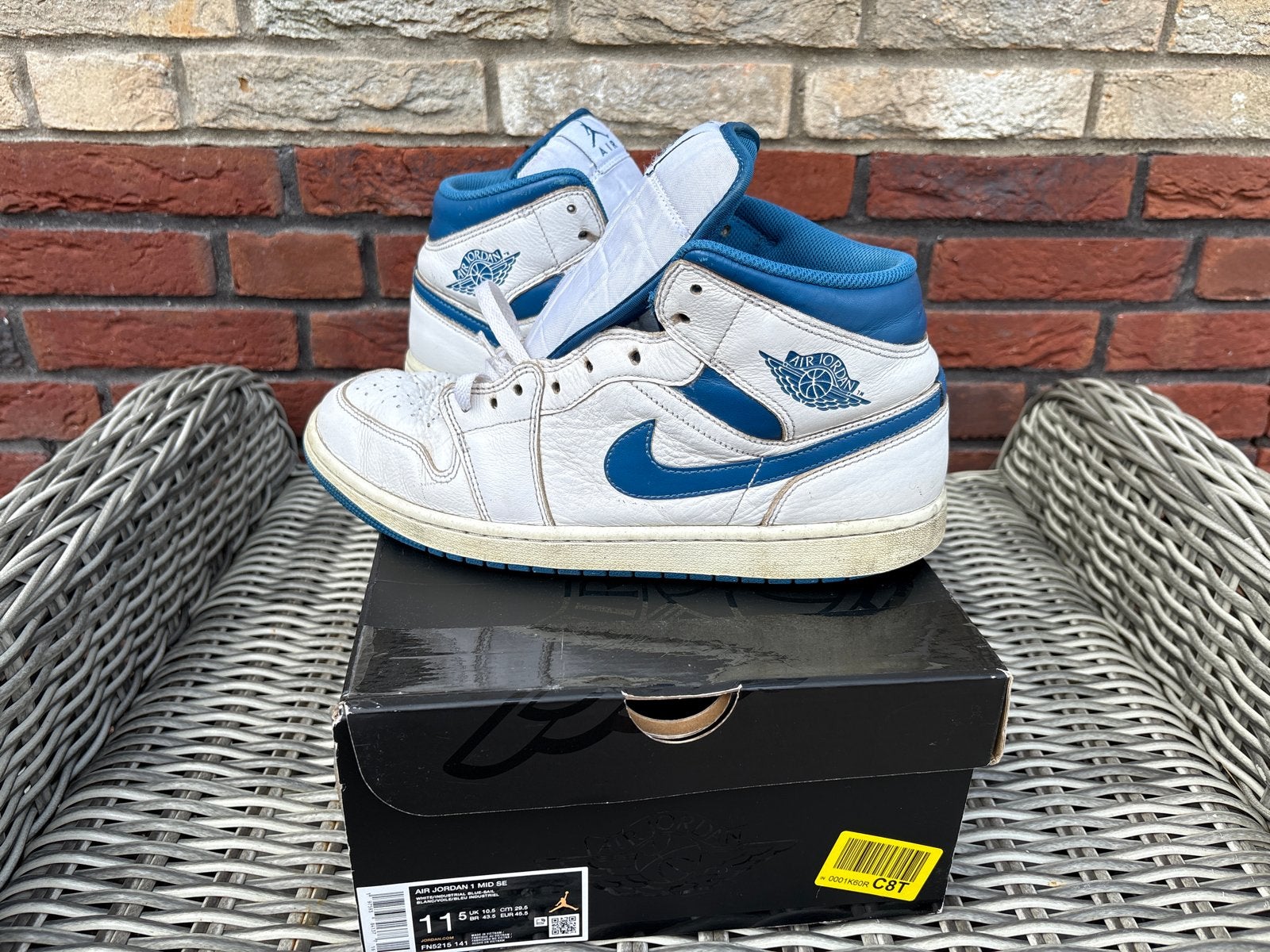 Nike Air Jordan 1 Mid SE - Maat 43.5, Kleding | Heren, Schoenen, Wit, Ophalen of Verzenden, Sneakers of Gympen, Gedragen