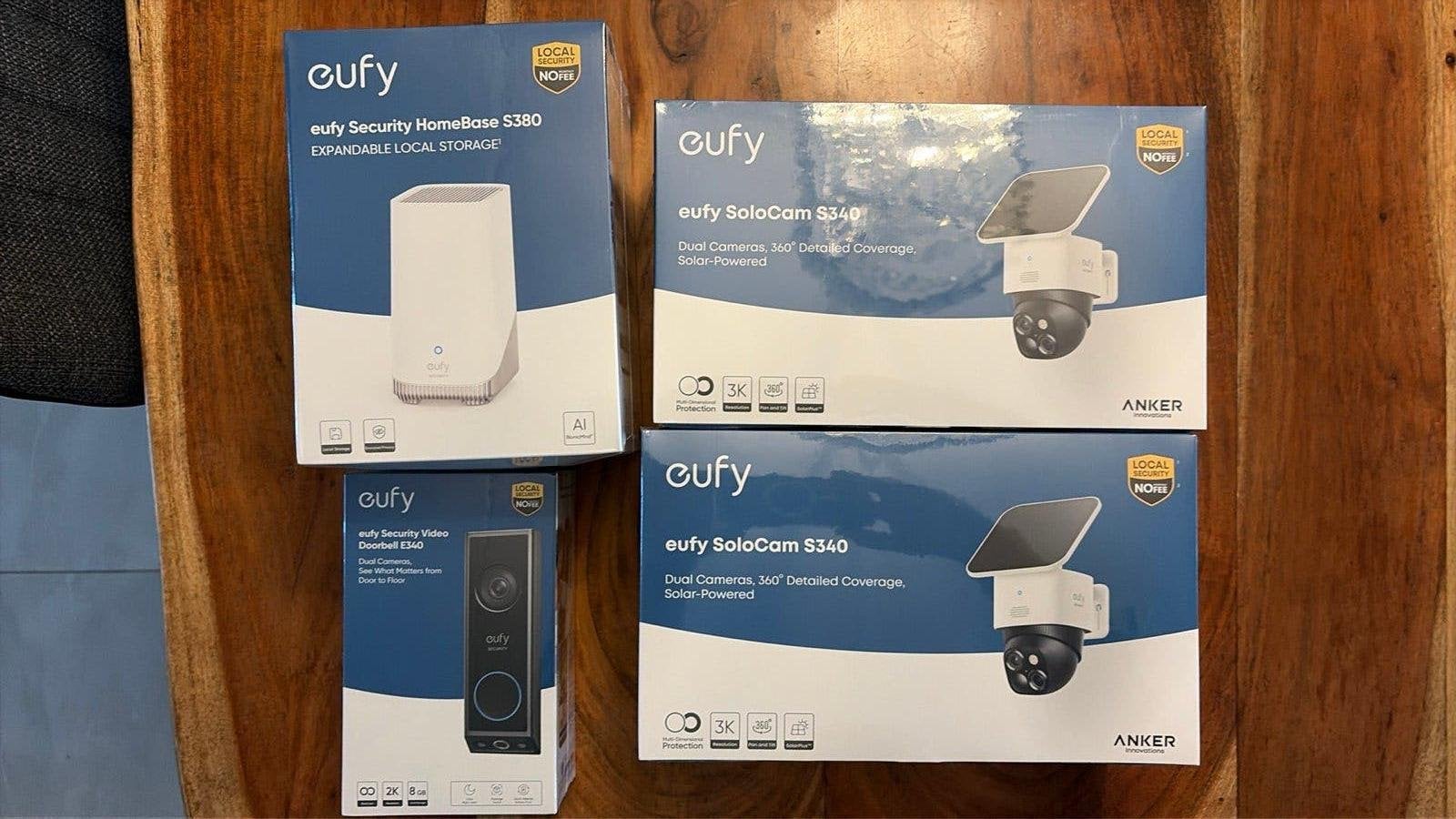 Eufy Beveiligingsset: Deurbel, HomeBase en 2 Buitencamera's, Ophalen of Verzenden, Nieuw, Buitencamera