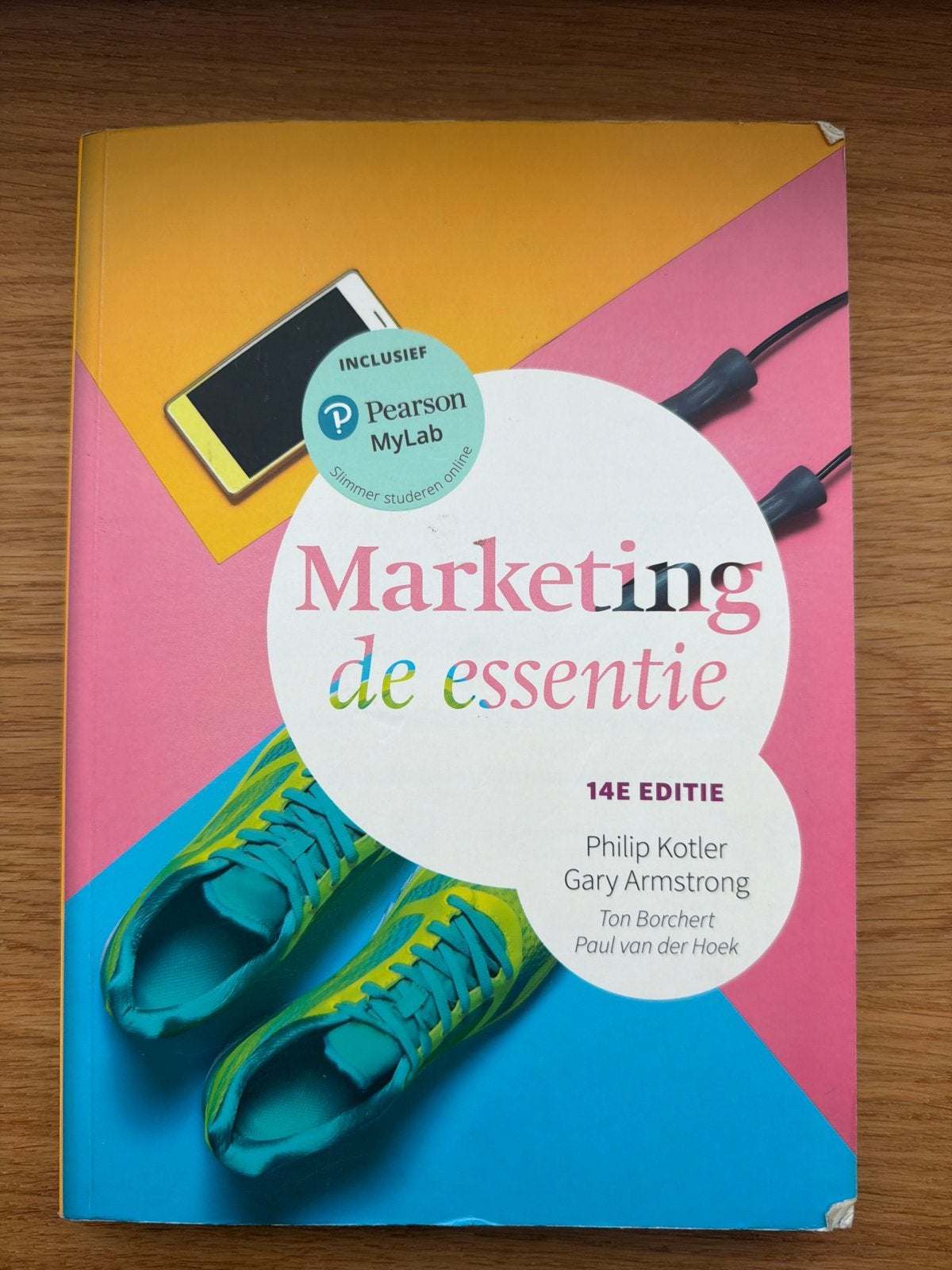 Marketing de essentie - 14e editie - Philip Kotler, Boeken, Ophalen of Verzenden, Gamma, Zo goed als nieuw, HBO