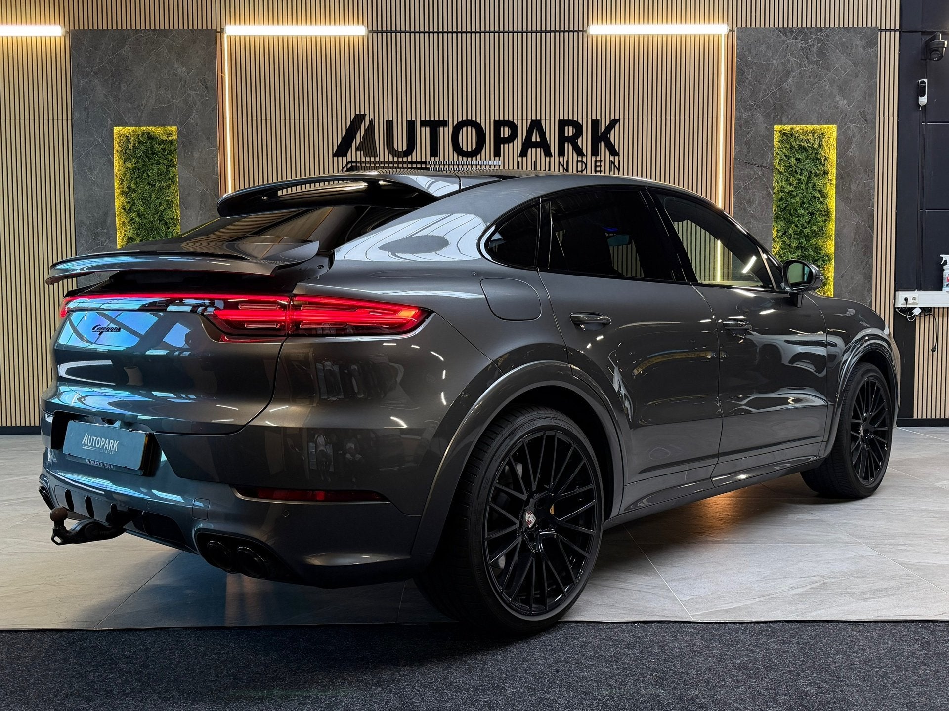 Foto 5 van Porsche Cayenne Coupé 3.0 E-Hybrid PANO|BOSE|SOFTCLOSE|SPOR