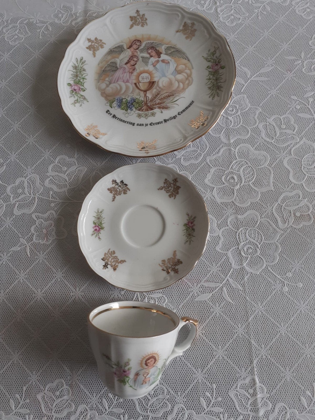 Communie servies bordje kop en schotel, Ophalen of Verzenden, Zo goed als nieuw, Porselein, Kop en/of schotel