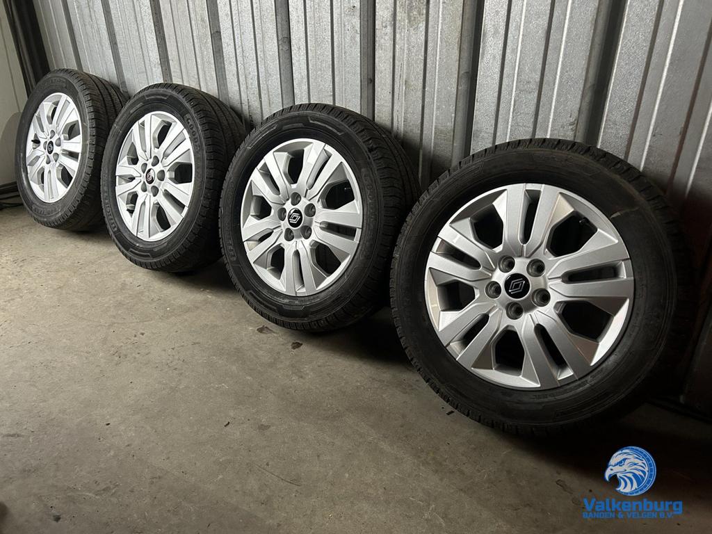 Nieuwe originele Renault Trafic Facelift 17 inch velgen 5x11, Auto-onderdelen, Banden en Velgen, -, -, Banden en Velgen, Nieuw