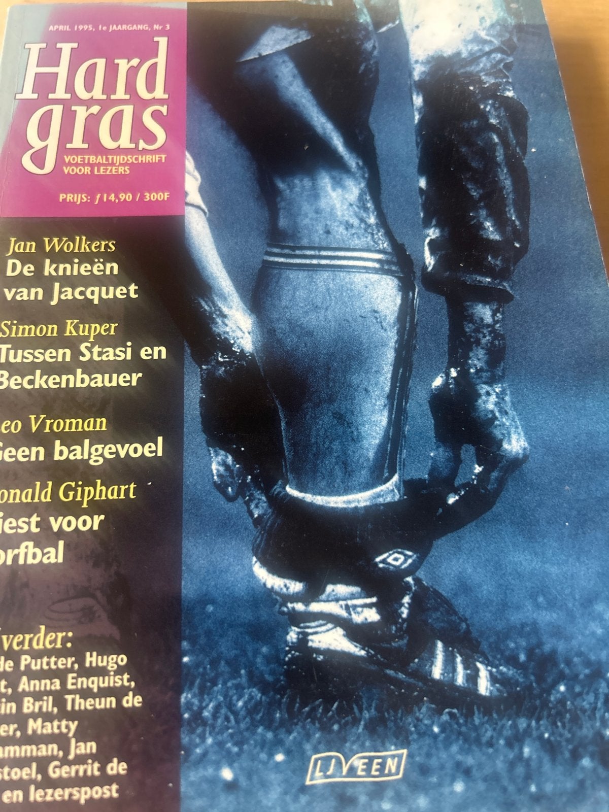 Hard Gras Voetbaltijdschrift - April 1995, Nr. 3, Ophalen of Verzenden, Gelezen, Balsport