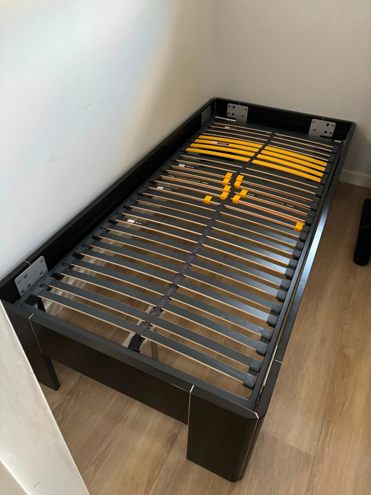 Beter Bed Fresh eenpersoonsbed incl. Lattenbodem, Ophalen, 90 cm, Eenpersoons, Zwart
