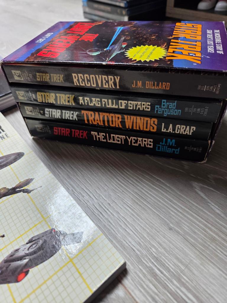 Star Trek - Verzameling boeken, Ophalen of Verzenden, Gelezen