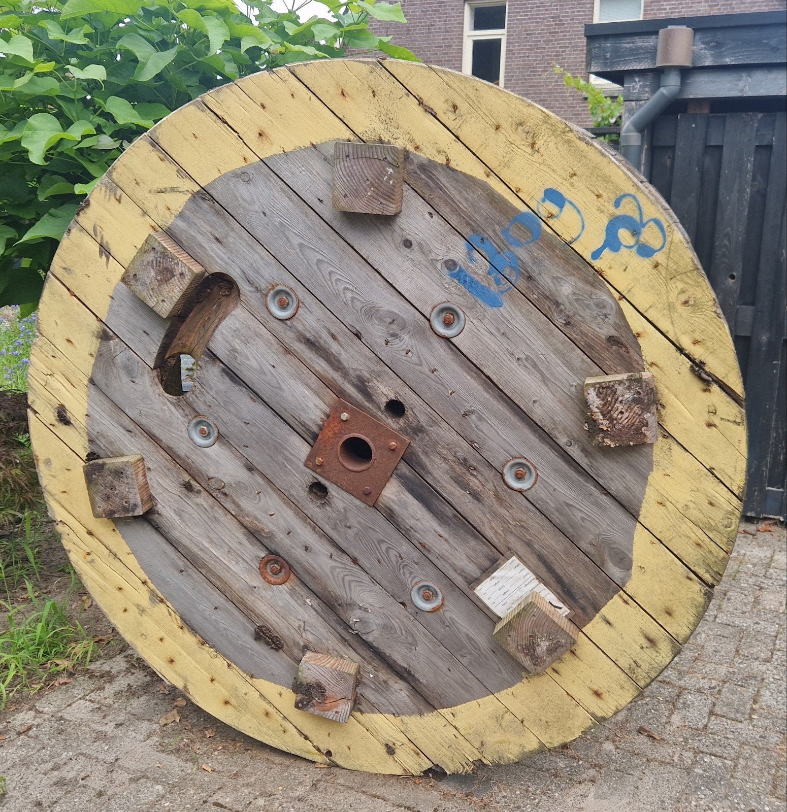 Grote houten kabelhaspel - ideaal voor tuintafel, Ophalen, Gebruikt