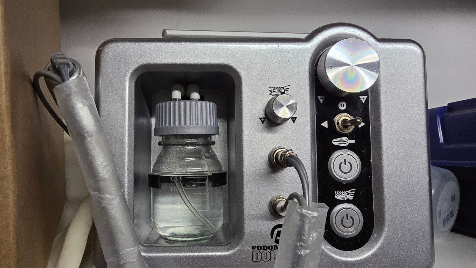 podomonium dolphin moter pedicure met exta handstuk, Ophalen, Gebruikt