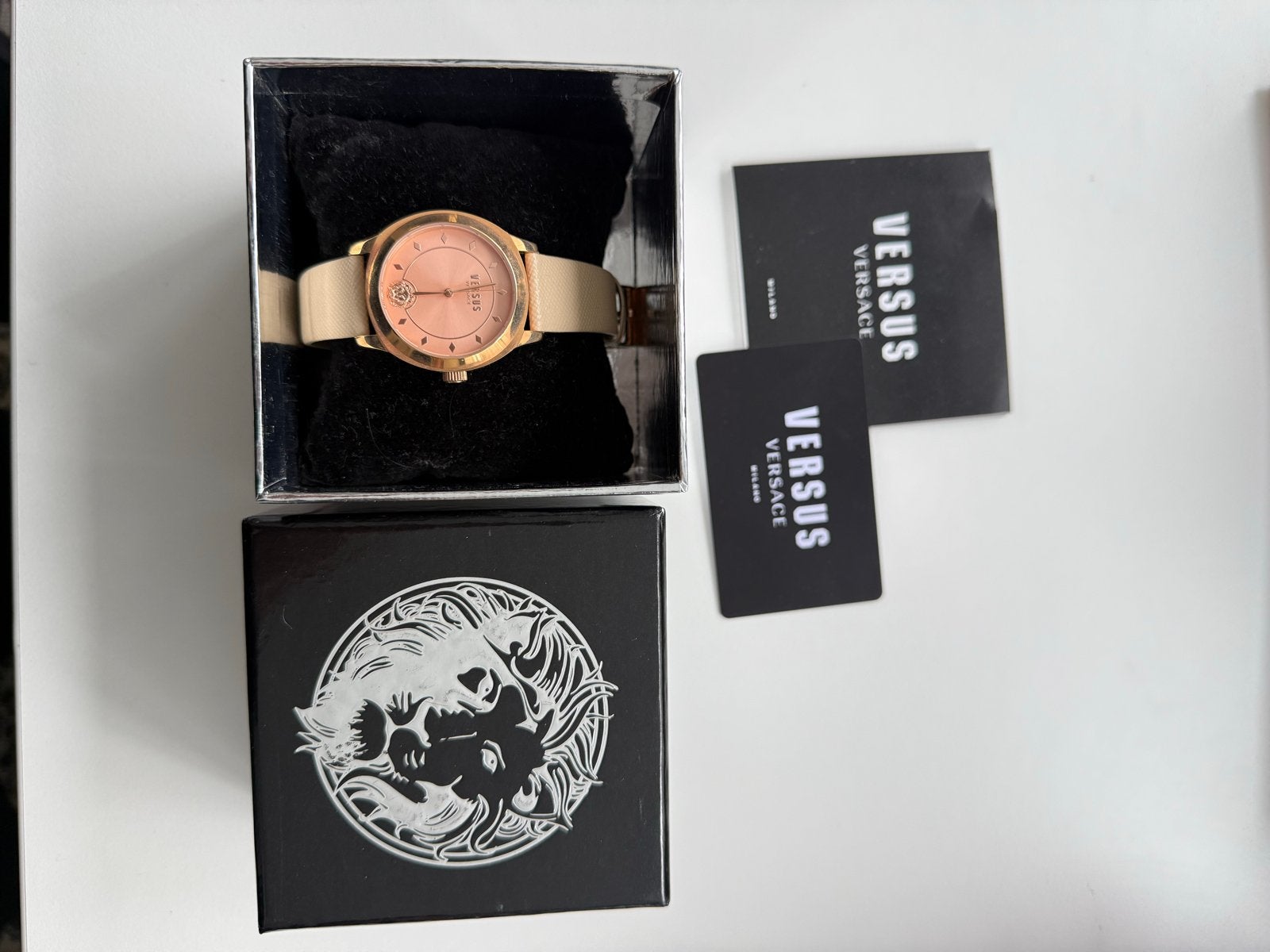 Versace Dames Horloge, Overige merken, Overige materialen, Leer, Verzenden