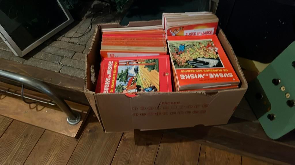 Partij van 130 stuks suske en wiske, Meerdere stripboeken, Ophalen, Gelezen