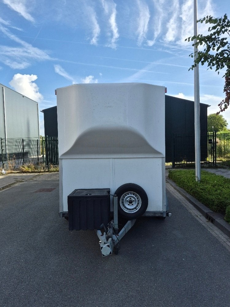 Foto 2 van HAPERT type Sapphire L2 grote hoge gesloten aanhanger