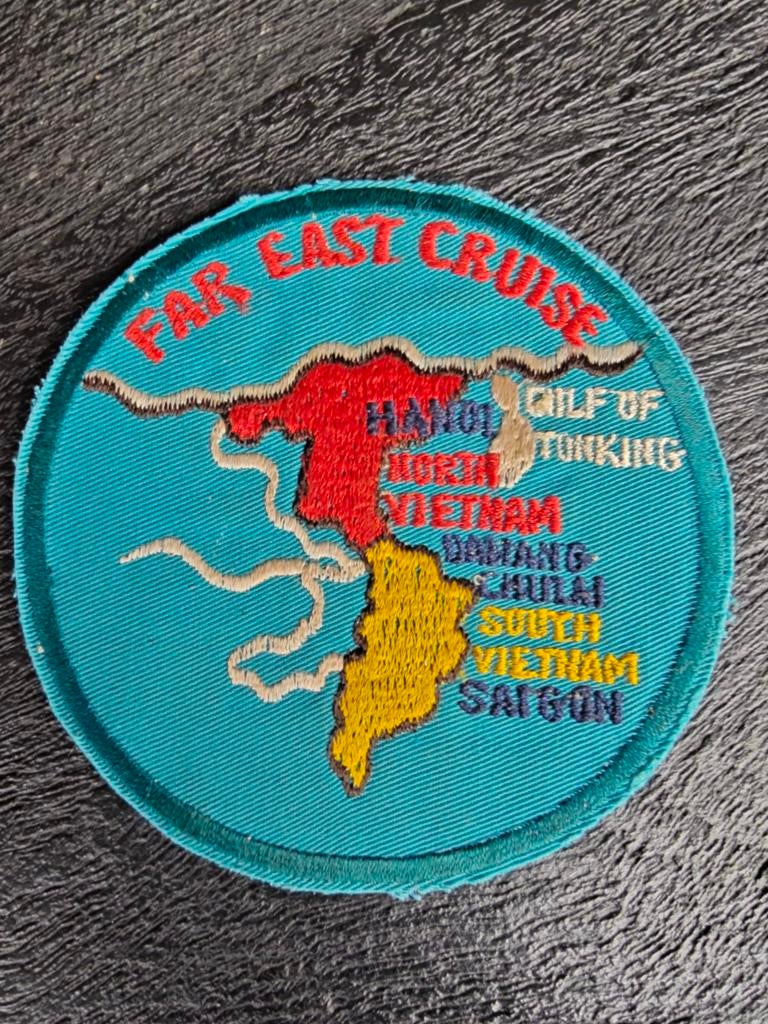 USN USS Midway Far East Cruise Vietnam Patch ... uitdunnen v, Ophalen of Verzenden, Landmacht, Nederland, Embleem of Badge