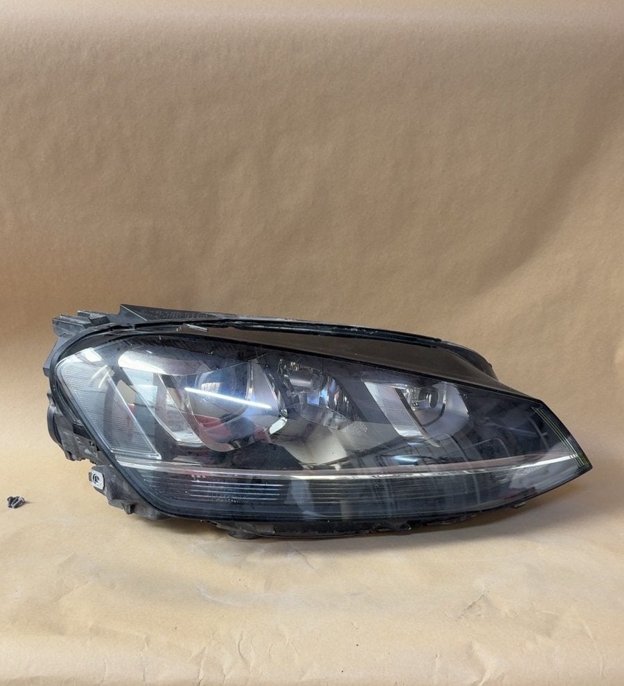 VW Golf 7 Bi-Xenon Koplamp Rechts - 5G1941032 (Valeo), Auto-onderdelen, Ophalen of Verzenden, Gebruikt, Volkswagen